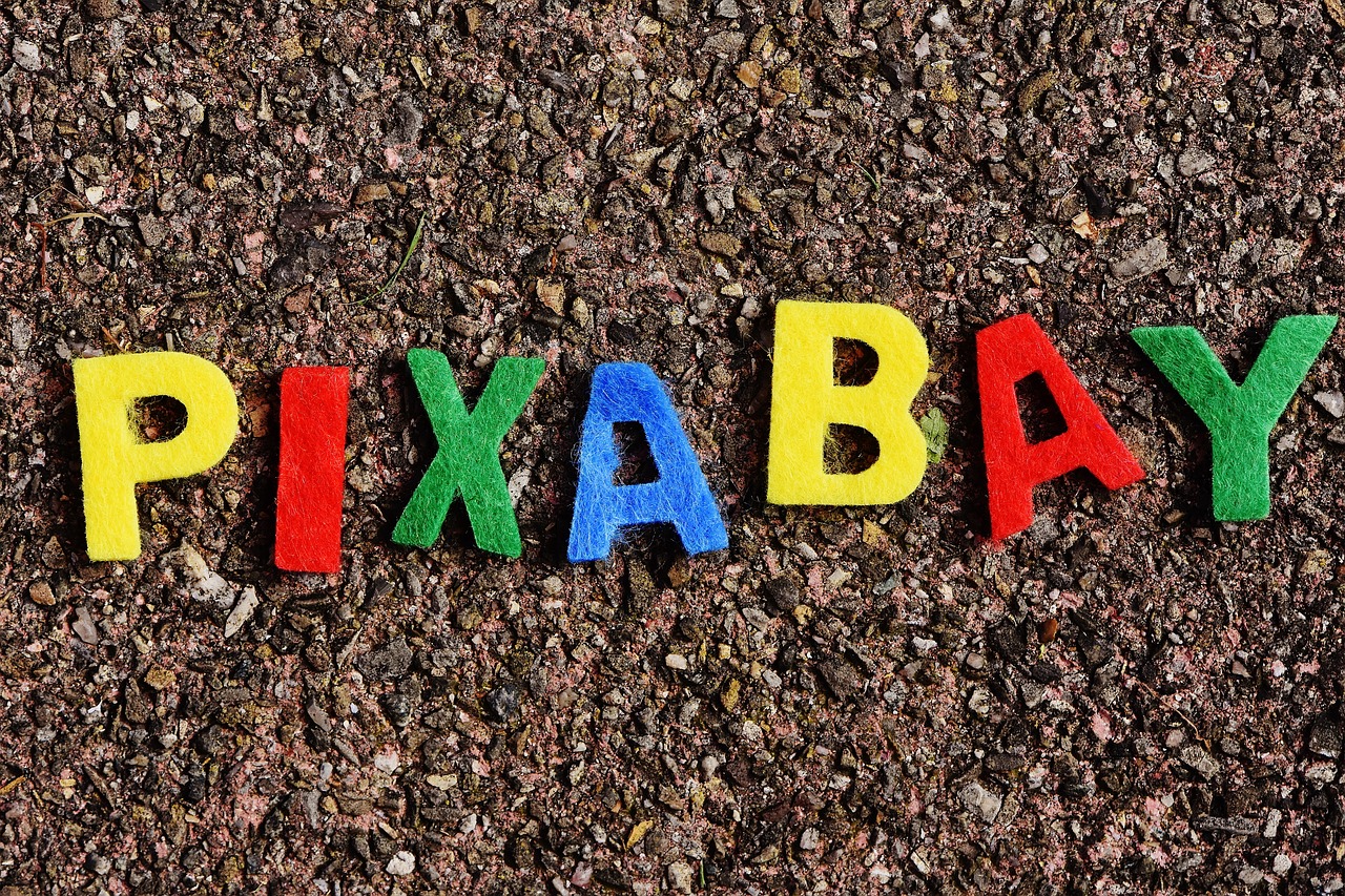 10 Fun Crafts Using Felt